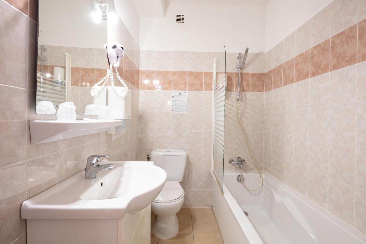 Hotel Le Belvedere Saint-Cyprien  Buitenkant foto